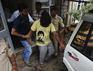 Mumbai police arrest fifth suspect in gang-rape case