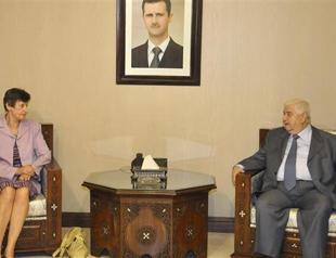 UN chemical arms probe in Syria to start today as US ships sail in Mediterranean