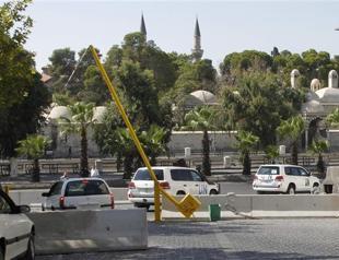 UN inspectors leave Damascus, enter Lebanon after Syria chemicals probe