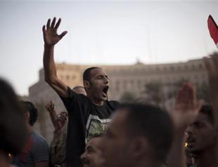 Egypts Morsi blasts enemies as clashes leave two dead, over 200 injured