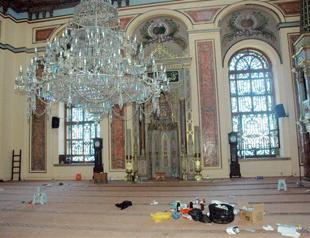 I did not see anyone consume alcohol in mosque during Gezi protests, muezzin says