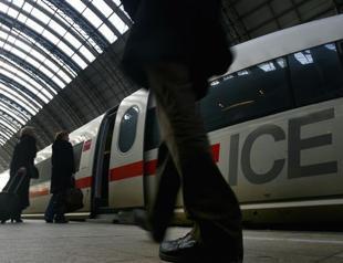 Al-Qaeda targeting European rail network: report
