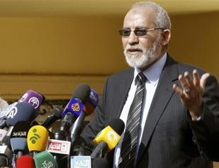 Egypts Brotherhood names interim head after guide arrested