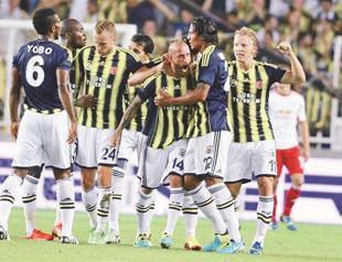 Troubled Fener, Arsenal meet in key playoff game