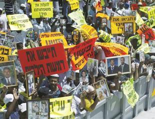 Israeli gov’t deports migrants to Uganda