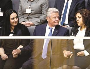 Bundestag honors neo-Nazi cell victims