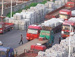 China services growth up in August, signaling recovery