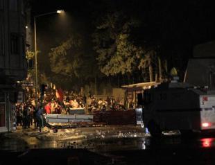 Police strike people protesting death of 19-year-old Gezi protester in southern Turkey