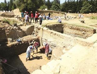 Oracle center in Aegean province of Izmir to receive its delayed cargo