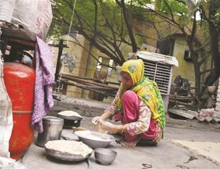 India approves $20 billion cheap grain plan for poor