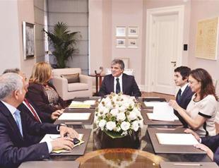 Alevis voice concerns in report to Turkish President Gül