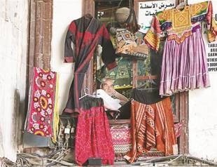 Syrian economy moves underground amid unrest