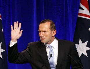 Australias Labor Party leader concedes election defeat to conservative leader Abbott