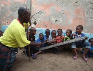 Somalia starts campaign to send 1 million children to school