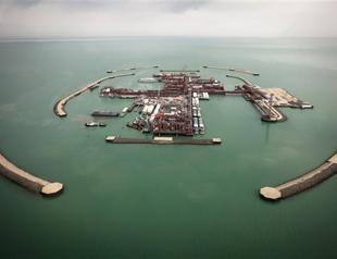 China buys into giant Kazakh oilfield for $5 billion