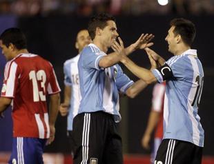 Messi leads Argentina to World Cup qualification