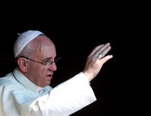Pope sets up body of inquiry for finance