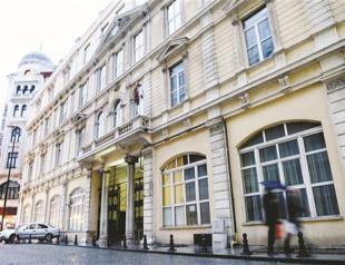 Historical Armenian building in Istanbul rented despite the ongoing trial