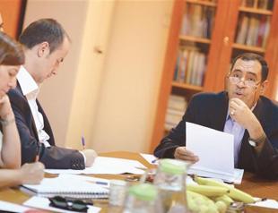 Sisi stabbed Morsi in the back: Brotherhood