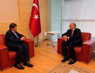 Turkish foreign minister holds meeting with Egyptian envoy to Ankara