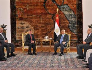 Jordan king first head of state in post-coup Egypt
