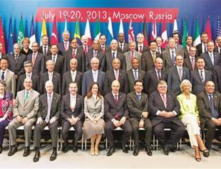 G-20 leaders put growth before austerity measures