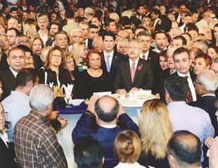Main opposition CHP slams gov’t over democratization process