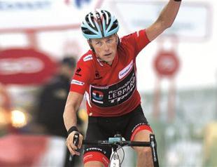 Horner wins Vuelta as oldest