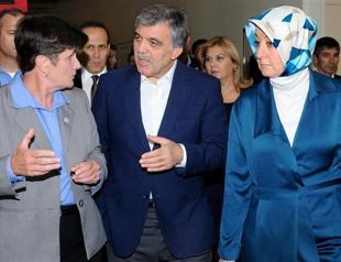 Turkish President Gül makes surprise visit to Roosevelt Library