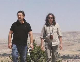 Russell Crowe discovers new places in Cappadocia