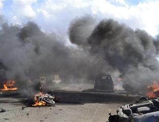 Car bomb explodes at Syria-Turkey crossing, leaves 7 dead: Reports