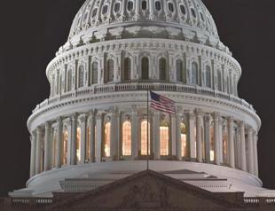 US must cut $2 trillion over 10 years to balance its debt