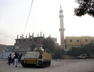 Egypt forces storm Islamist bastion, policeman killed