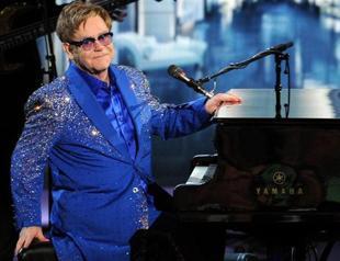 Russian parents against Elton John performance