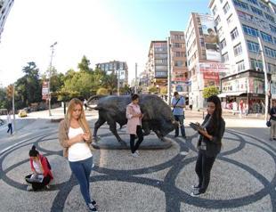 Istanbuls Kadıköy offers free Wi-Fi on streets