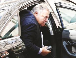 Neo-Nazis’ Parliament withdrawal suicide, says Greek FM