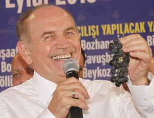 Ruling AKP mayors in Istanbul, Ankara have support: Poll