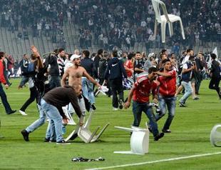 Police stage raids on Turkey’s top football supporter groups