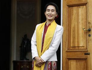 Suu Kyi says unable to stop anti-Muslim violence in Myanmar