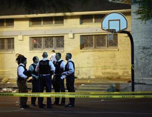 Several people injured in Chicago shooting: police