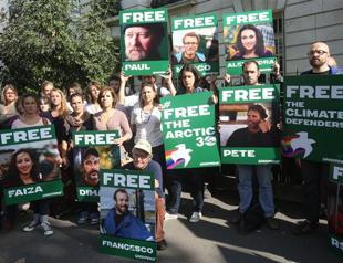 Greenpeace to appeal Russia detention of activists