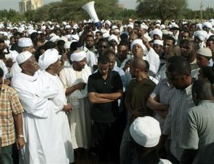 More than 3,000 protesters on Khartoum streets demand Bashir quit