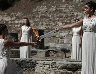 Olympic flame lit for Sochi 2014 Winter Games