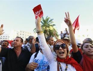 Tunisia goverment resigns for new election