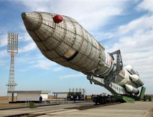 Russia launches rocket three months after crash