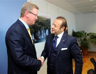 EU commissioner welcomes democratization package during meeting with Minister Bağış