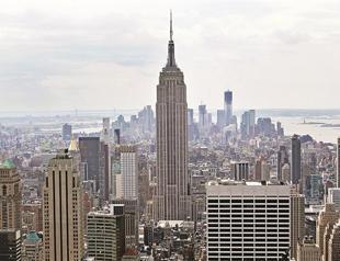 Empire State Building owner raises $929.5 million in IPO