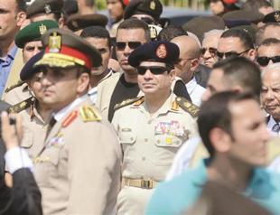 Egypt generals debate media control in video