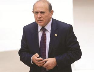 Mother tongue education causes rift in the ruling party