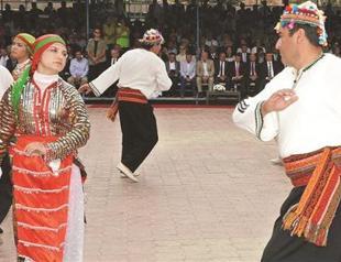 Alevis uneasy on rights as government gives fresh promises